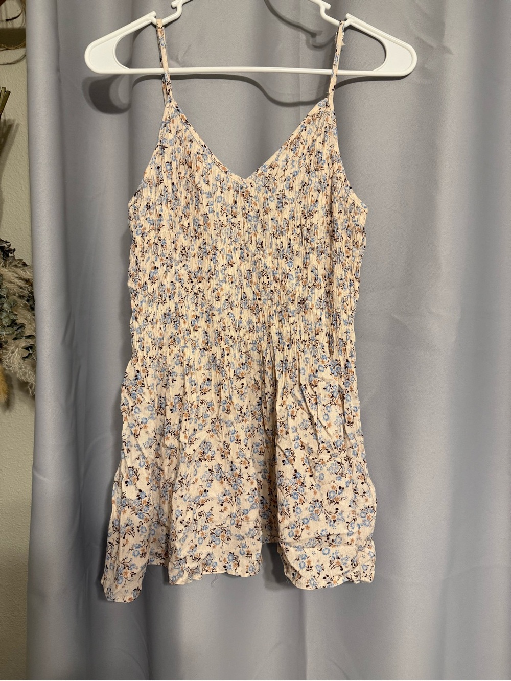 Doe & Rae Cream Floral Smocked Spaghetti Strap Camisole with Blue Print- NWT